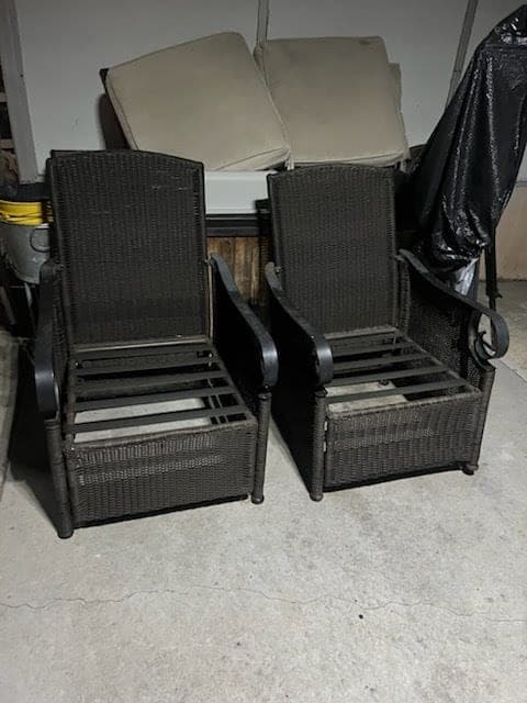 junk removal El Cajon CA - furniture disposal service in 92019, 92020, 92021